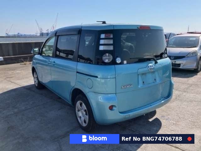 2006 Toyota Sienta