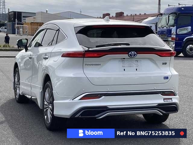2022 Toyota Harrier Hybrid