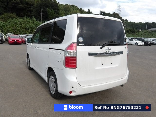 2009 Toyota Noah