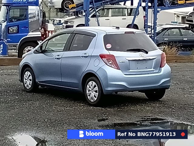 2011 Toyota Vitz
