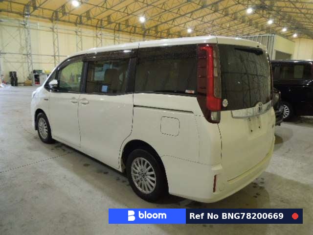 2014 Toyota Noah