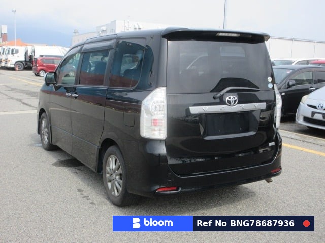 2010 Toyota Voxy