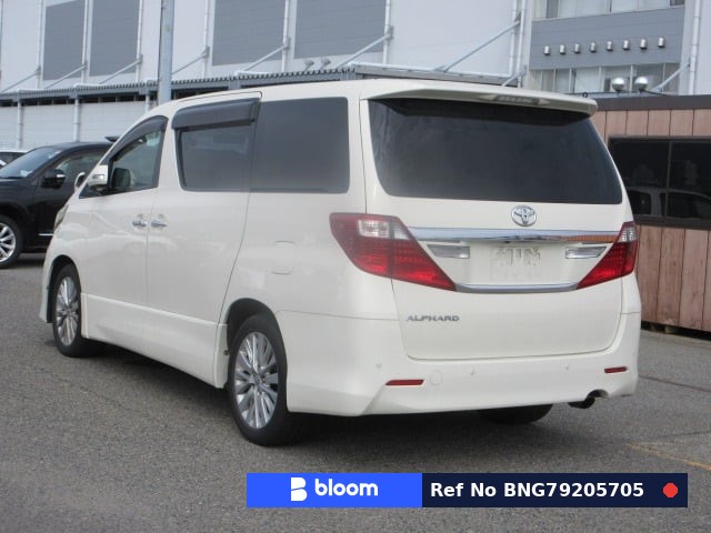 2014 Toyota Alphard