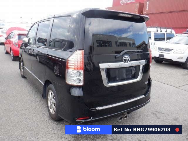 2009 Toyota Voxy