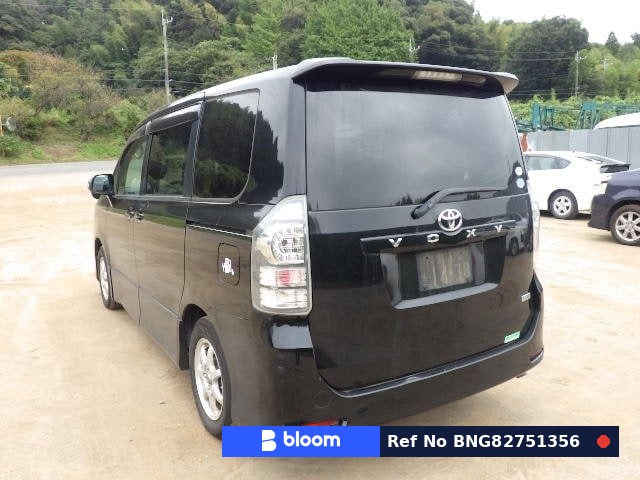 2010 Toyota Voxy