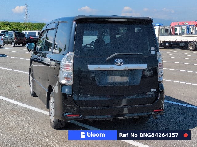 2010 Toyota Voxy