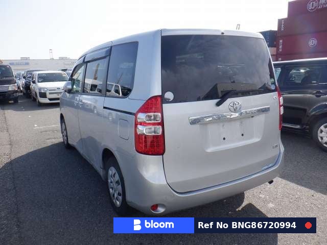 2013 Toyota Noah