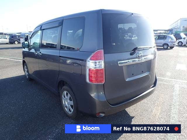 2009 Toyota Noah