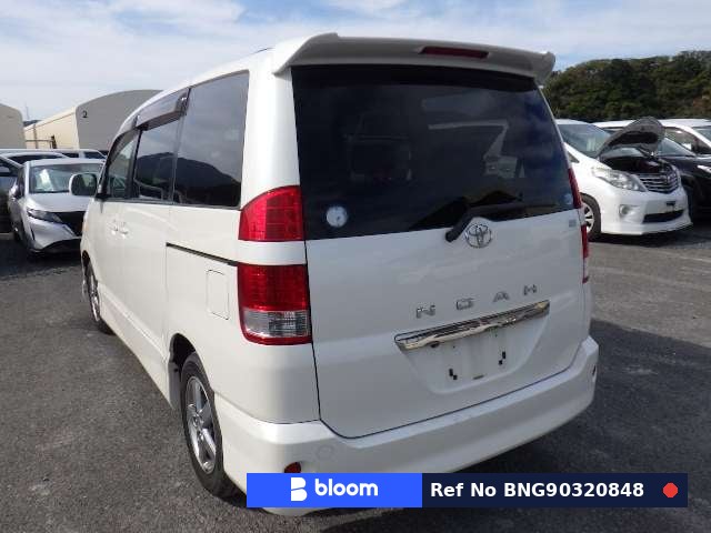 2007 Toyota Noah