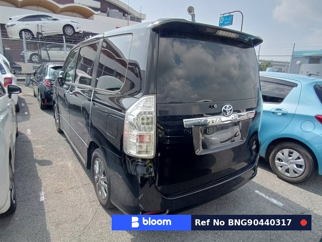 2012 Toyota Voxy