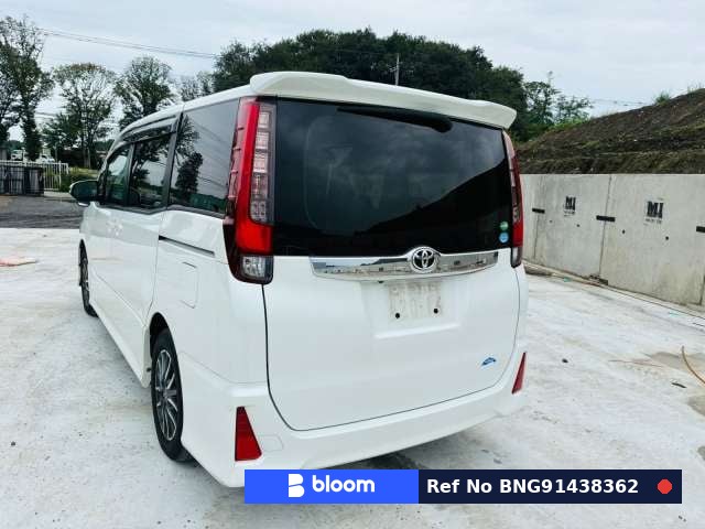 2016 Toyota Noah