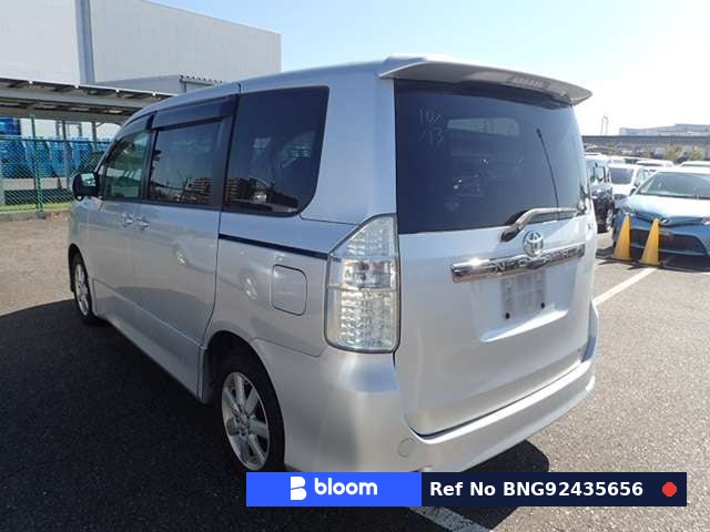 2009 Toyota Noah