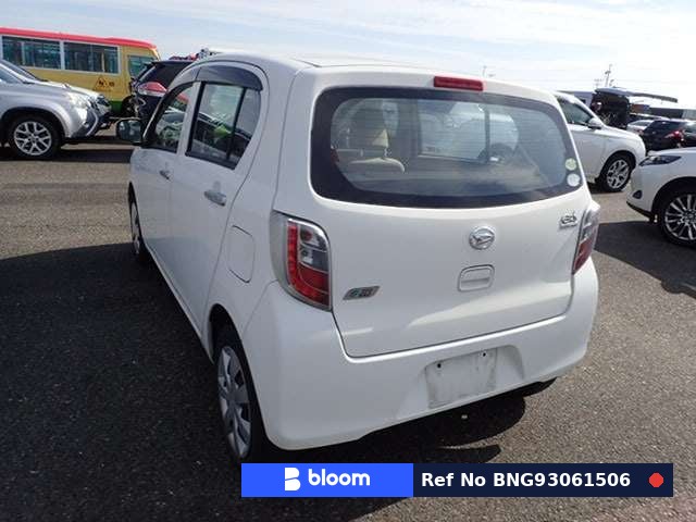 2013 Daihatsu Mira ES