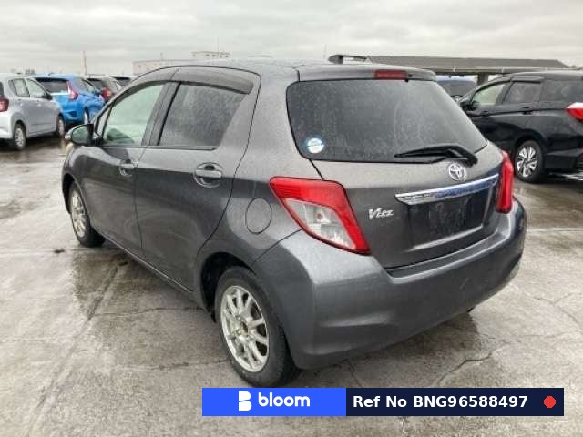 2011 Toyota Vitz