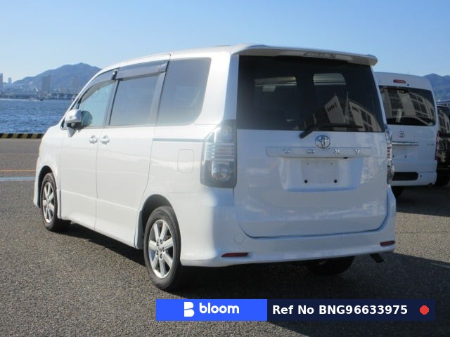 2010 Toyota Voxy