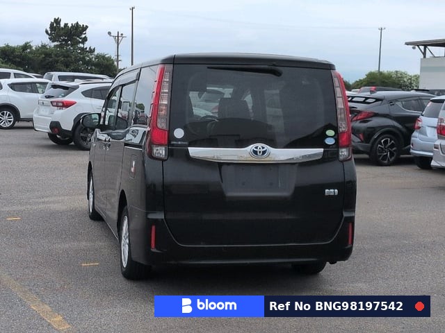 2014 Toyota Noah
