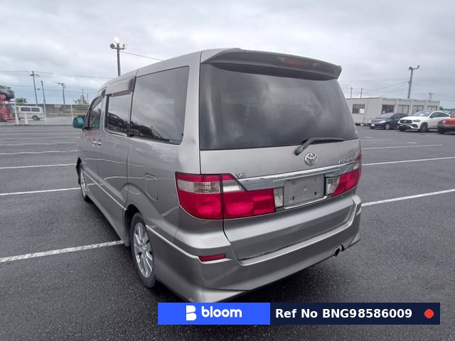 2004 Toyota Alphard