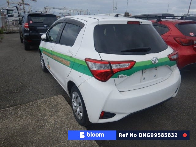 2017 Toyota Vitz