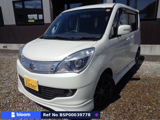2012 Mitsubishi Delica D2