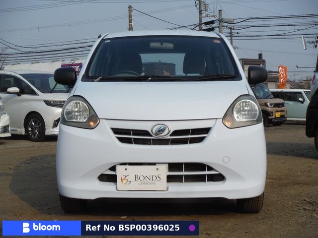 2013 Daihatsu Mira ES