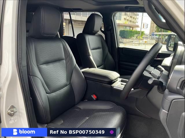 2025 Toyota Land Cruiser 250