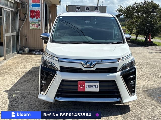 2018 Toyota Voxy