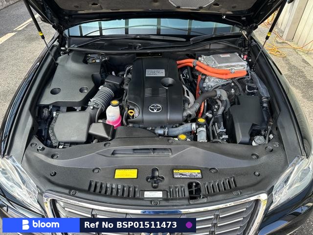 2013 Toyota Crown Hybrid