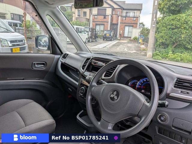 2011 Mitsubishi Delica D2