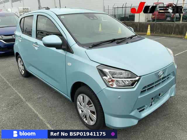 2017 Daihatsu Mira ES