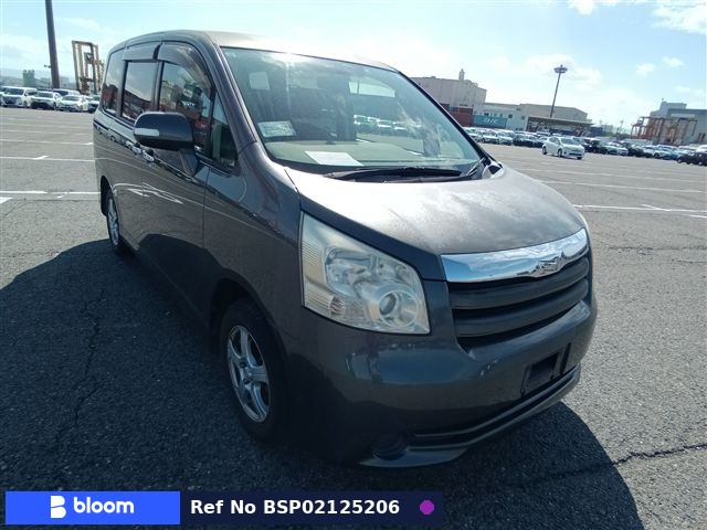 2009 Toyota Noah