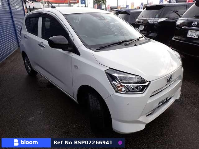 2018 Daihatsu Mira ES