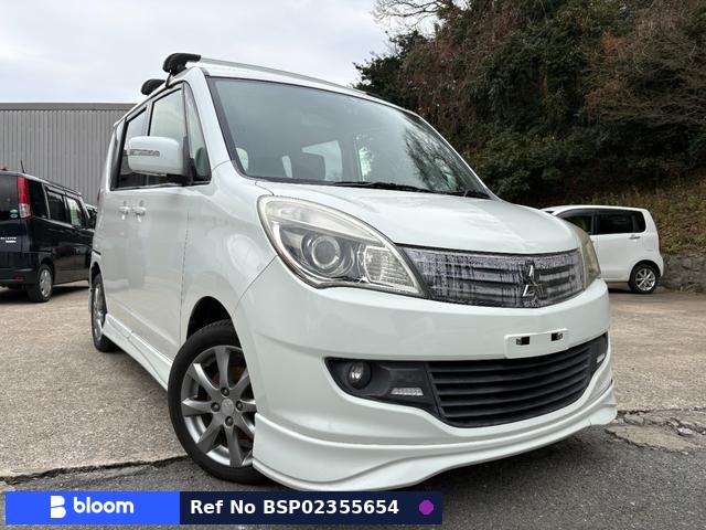 2012 Mitsubishi Delica D2