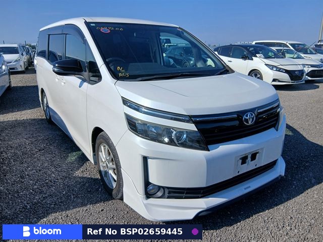2014 Toyota Voxy