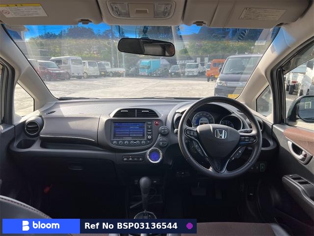 2011 Honda FIT Shuttle Hybrid