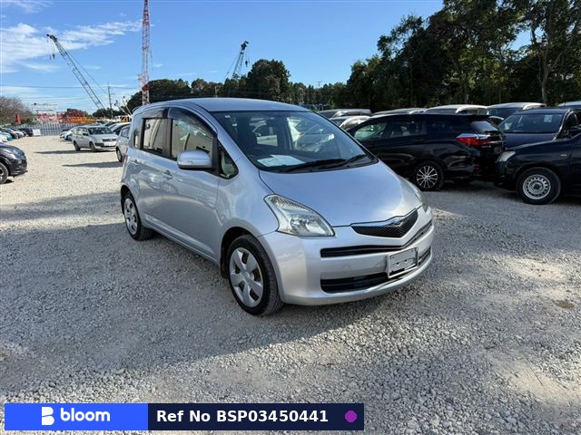 2005 Toyota Ractis
