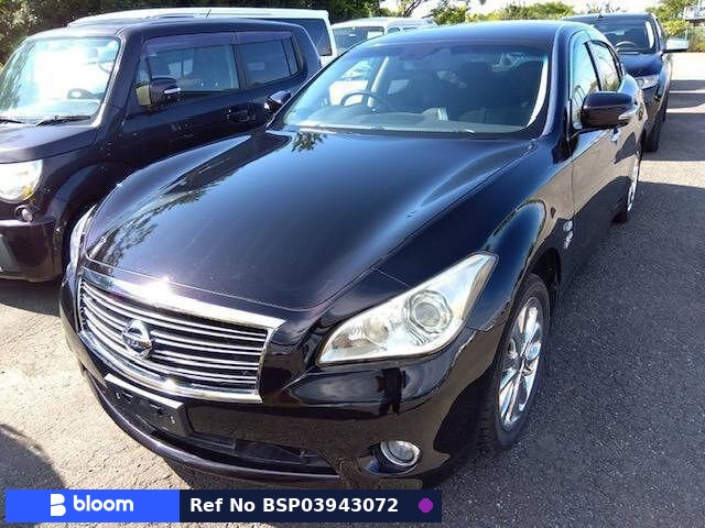 2010 Nissan Fuga Hybrid
