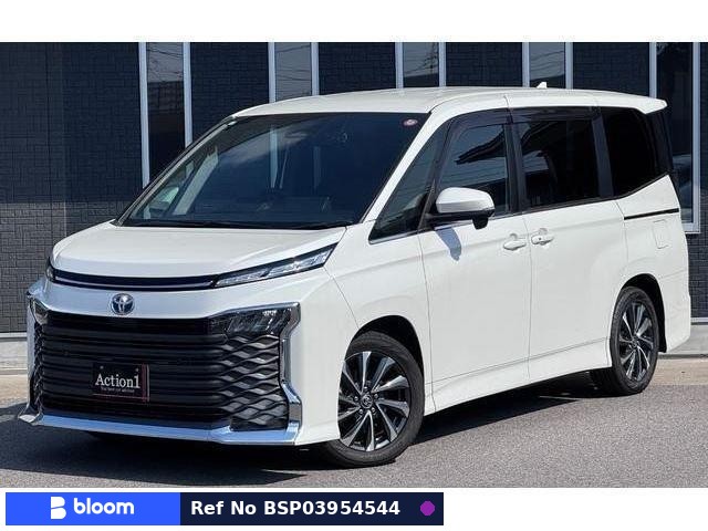 2023 Toyota Voxy