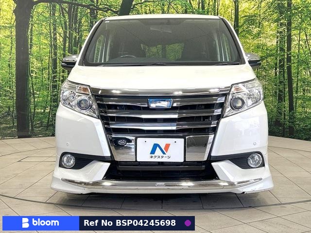 2015 Toyota Noah