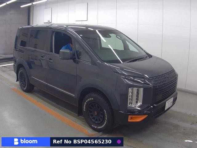 2022 Mitsubishi Delica D5