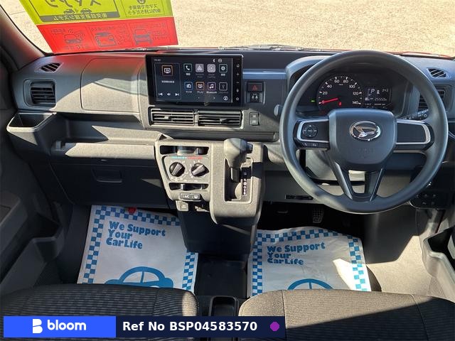 2022 Daihatsu Hijet Cargo