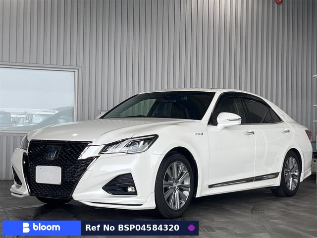 2017 Toyota Crown Hybrid