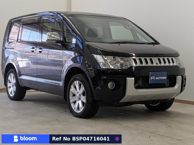 2016 Mitsubishi Delica D5