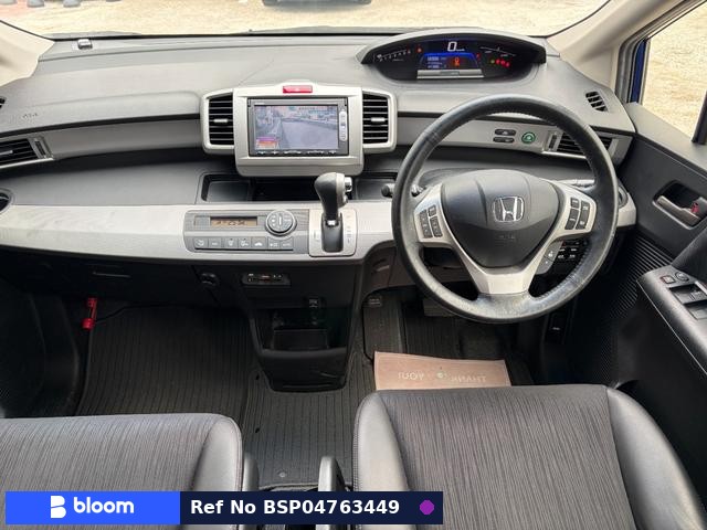 2013 Honda Freed Hybrid