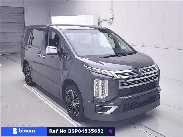 2019 Mitsubishi Delica D5