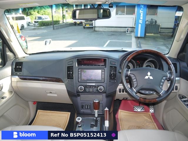 2010 Mitsubishi Pajero