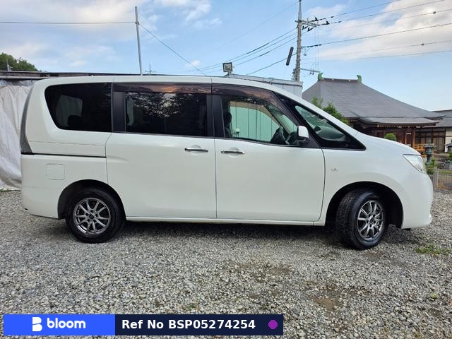 2011 Nissan Serena