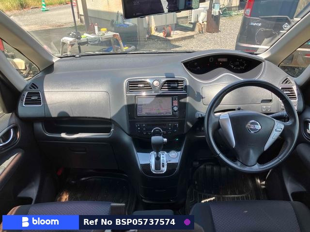 2013 Nissan Serena