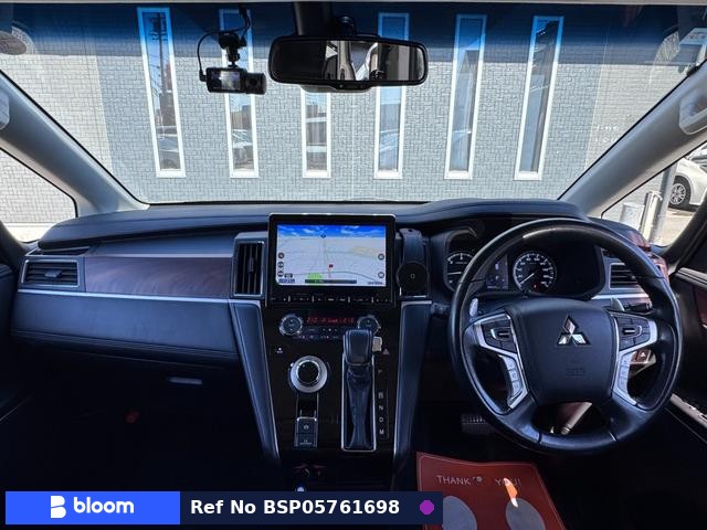 2019 Mitsubishi Delica D5