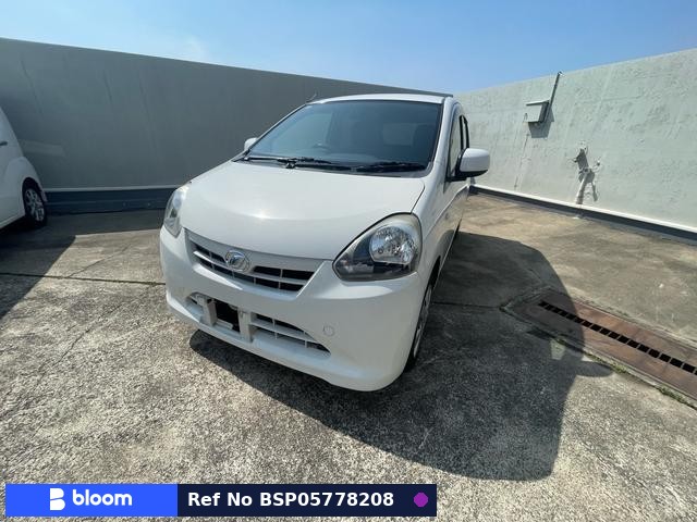 2013 Daihatsu Mira ES