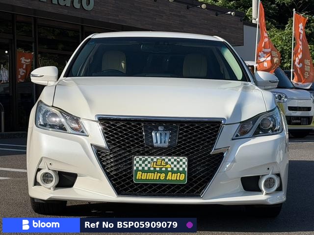 2013 Toyota Crown Hybrid